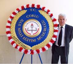 MİLLİ EĞİTİM KABARTMA ÇİÇEKLİ ÇELENK ÇORLU