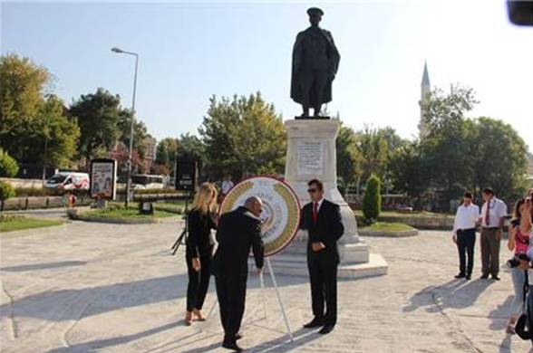 Edirne Millli Eğitim Müdürlüğü metal çelenk