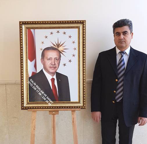 MAKAM ODASI CUMHURBAŞKANI RECEP TAYYİP ERDOĞAN RESMİ TABLOSU ÇERÇEVE MODELİ DL 8083