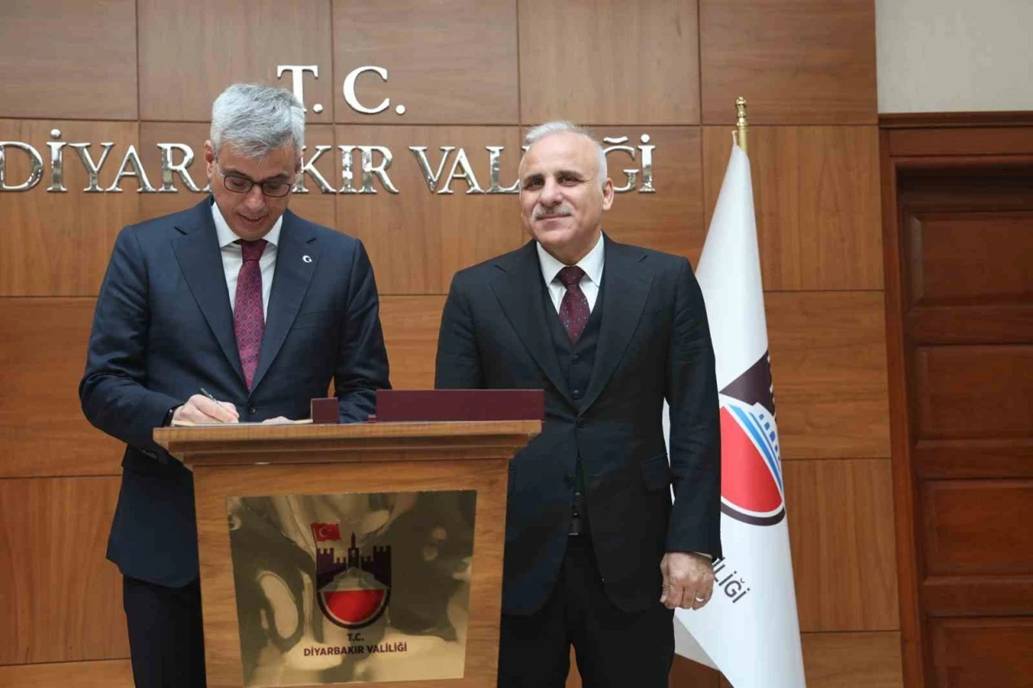 Diyarbak�r Valili�i �eref Defteri