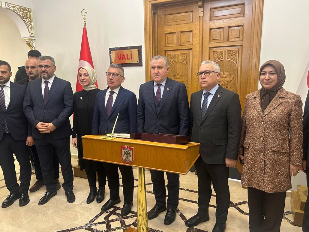 Sivas Valili�i �eref Defteri